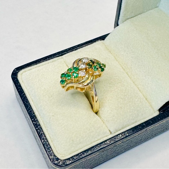 14k Emerald and Diamond Ring Size 6.5 - Picture 6 of 11